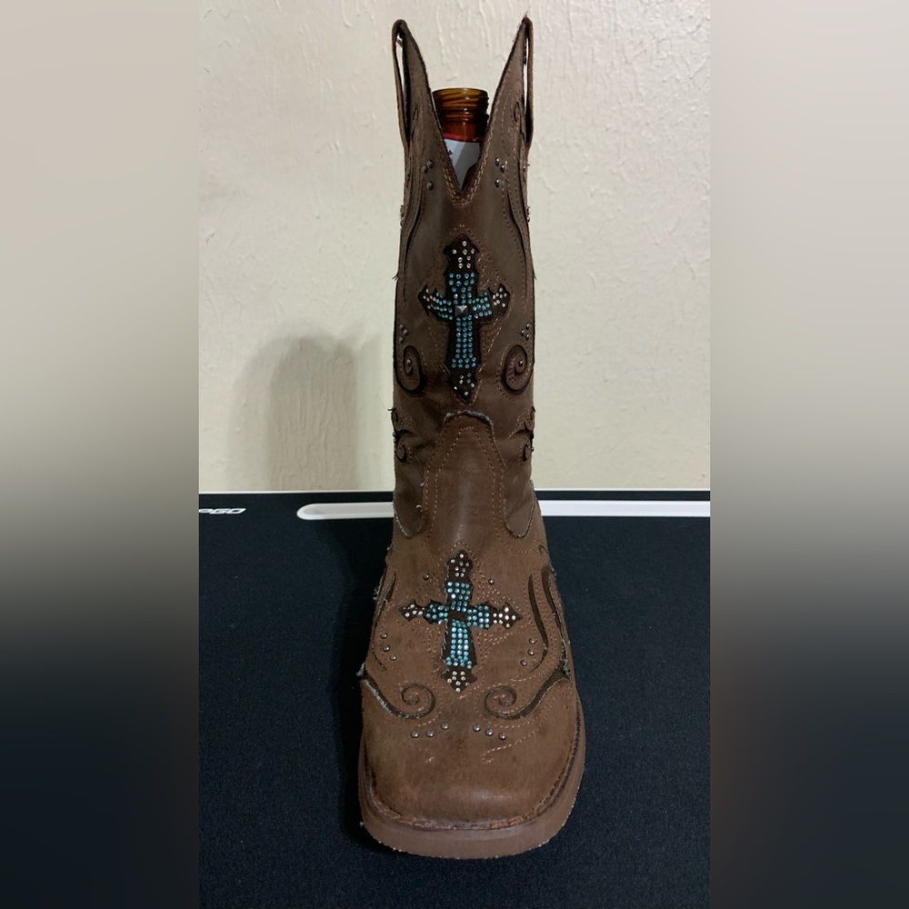 Brown bedazzled boots